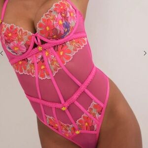 SOLD on MP. For Love & Lemons Daises Forever Bodysuit. Hot Pink. Large (12-14US)